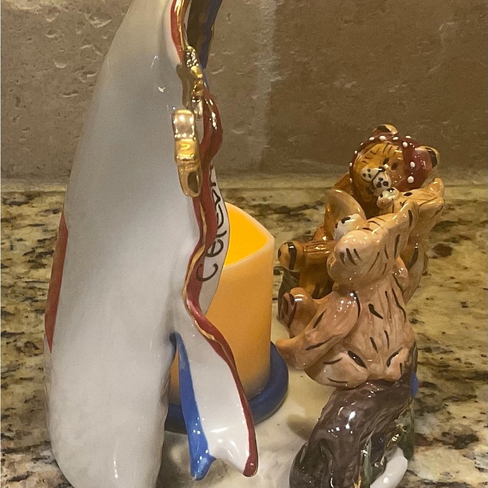Family and Friends Candle Holder - Picture 2 of 4
